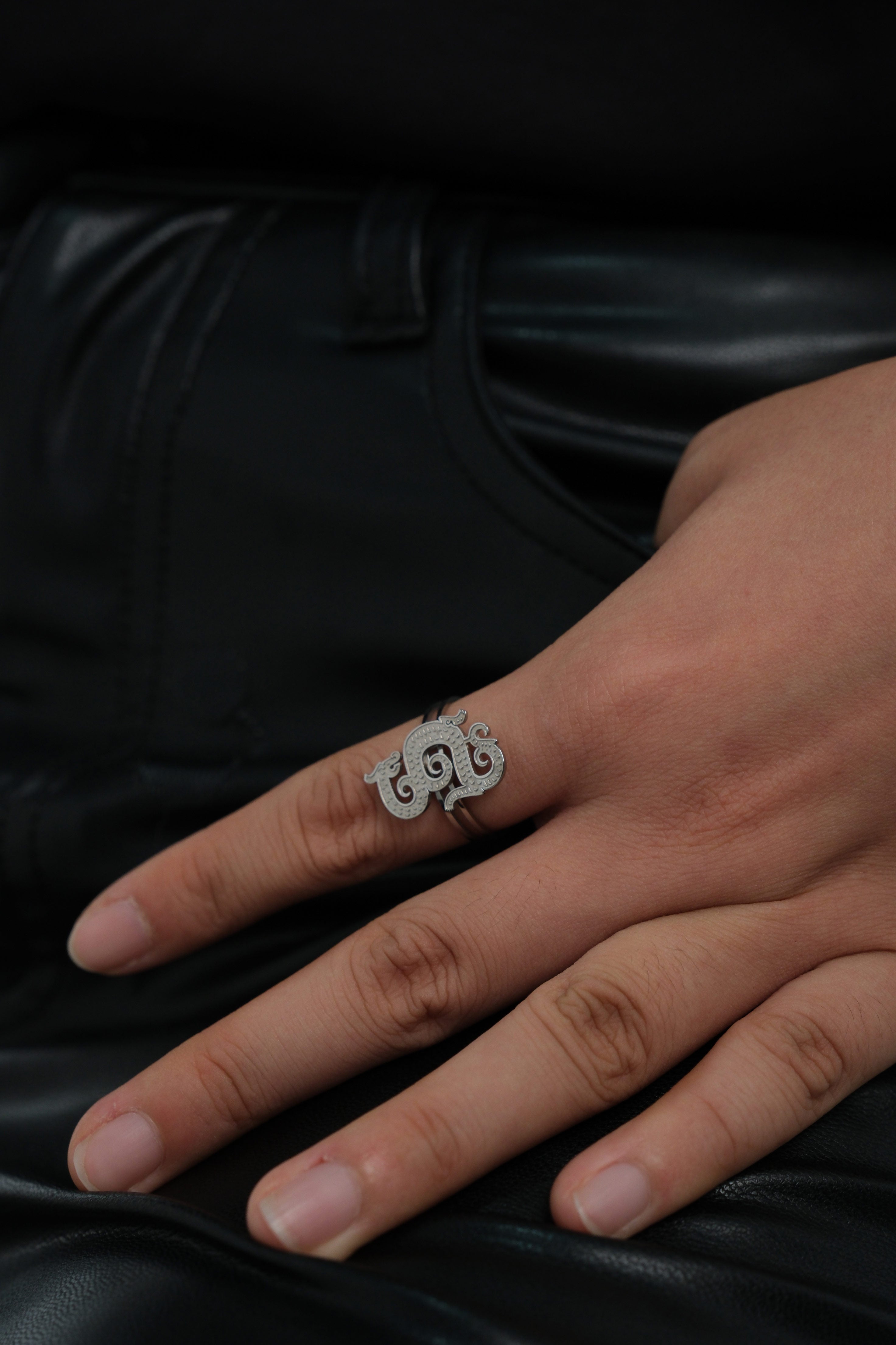 Dragon Lady Ring Silver