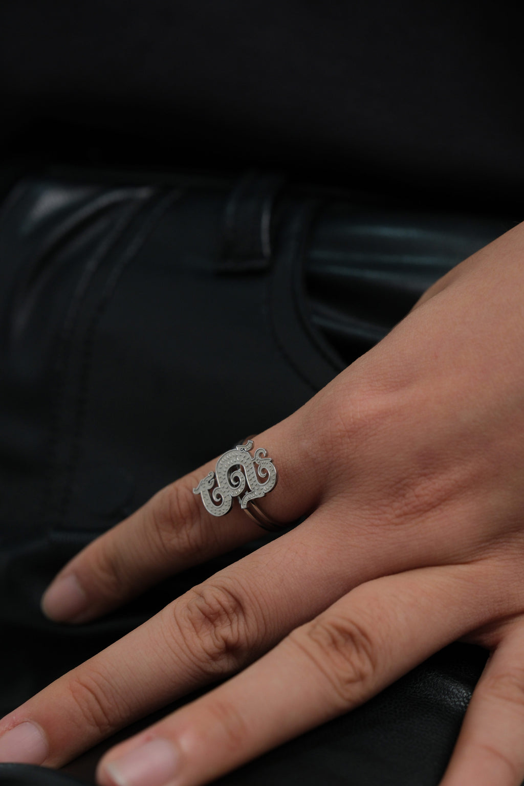 Dragon Lady Ring Silver